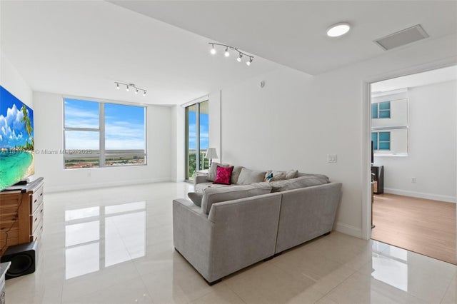 5 of 47 - 2681 N Flamingo Rd 2508s, Sunrise, FL