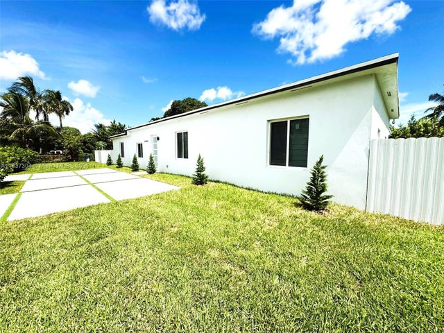 3 of 27 - 14801 Nw 5th Ave, Miami, FL