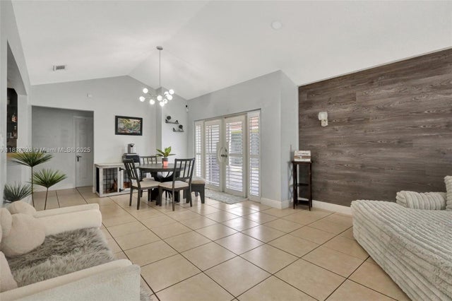 4 of 25 - 14405 Sw 159th Ter, Miami, FL