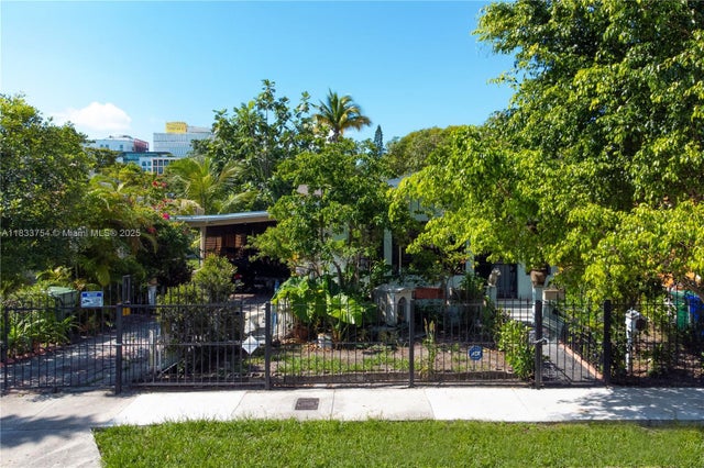 4 of 13 - 138 Nw 34th St, Miami, FL