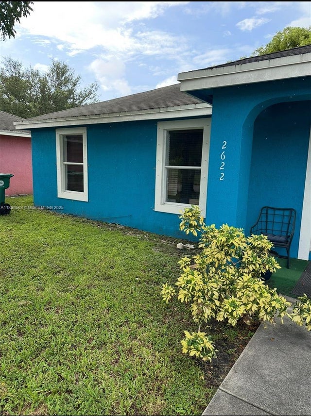 2 of 49 - 2622 Nw 47th St, Miami, FL