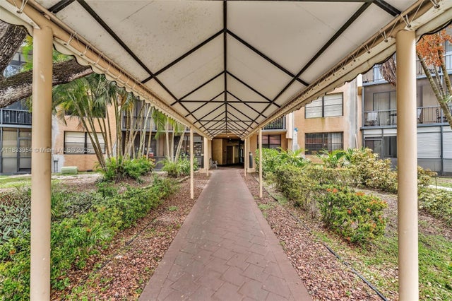 1 of 52 - 3800 N Hills Dr 312, Hollywood, FL