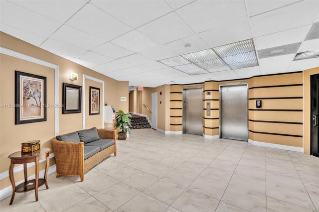 3 of 52 - 3800 N Hills Dr 312, Hollywood, FL
