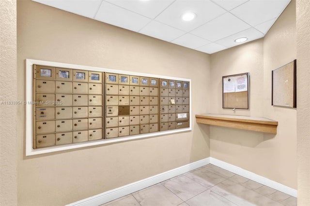 4 of 52 - 3800 N Hills Dr 312, Hollywood, FL