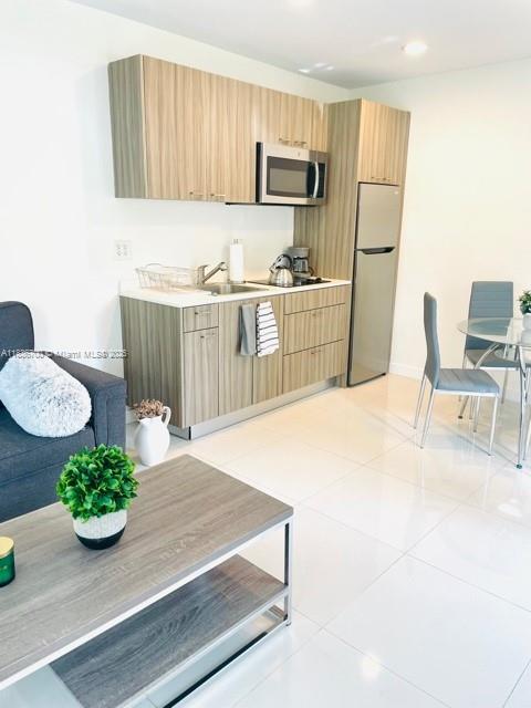5 of 25 - 1419 West Ave 106, Miami Beach, FL