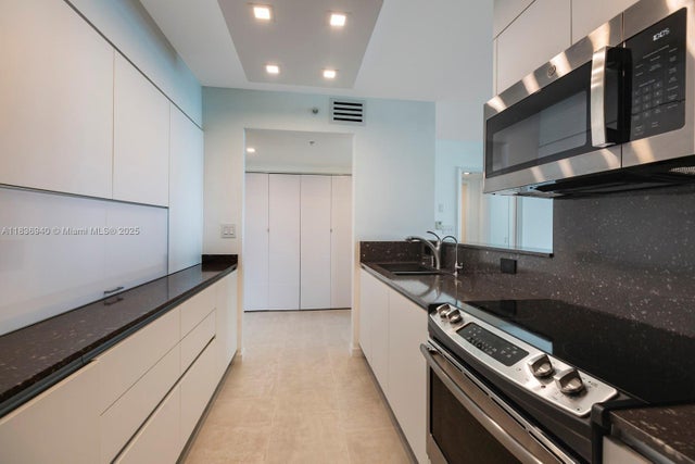 3 of 15 - 90 Alton Rd 1408, Miami Beach, FL