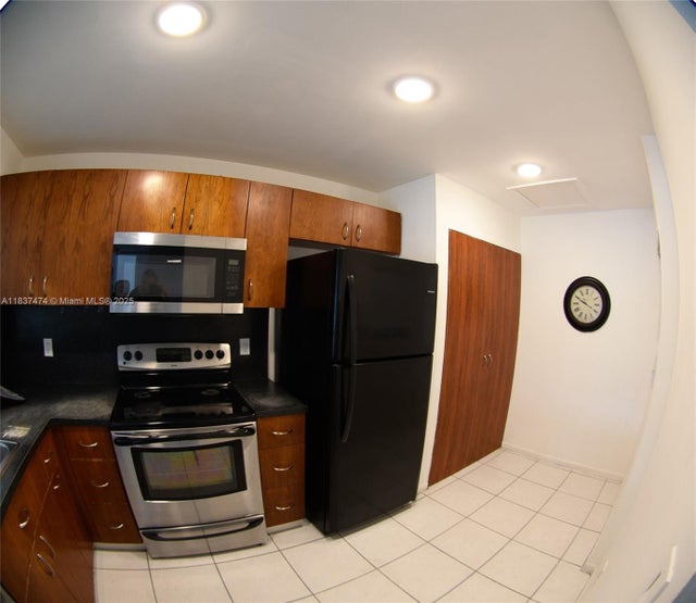 4 of 25 - 20825 Ne 8th Ct 203-19, Miami, FL