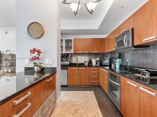 5 of 28 - 3131 Ne 188th St 2-903, Aventura, FL
