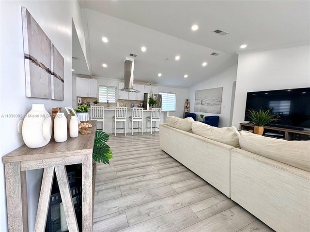 2 of 23 - 3320 Sw 139th Ave, Miami, FL
