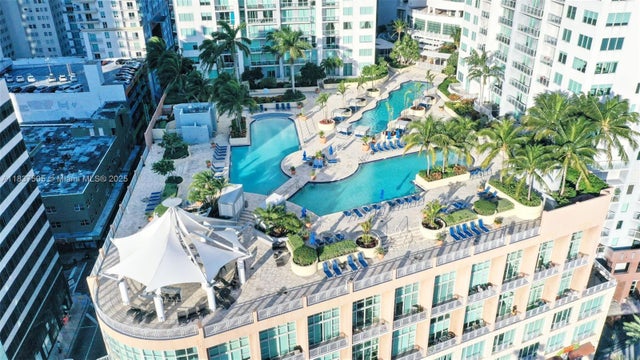 1 of 22 - 244 Biscayne Blvd 446, Miami, FL
