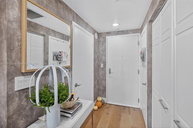 2 of 22 - 244 Biscayne Blvd 446, Miami, FL