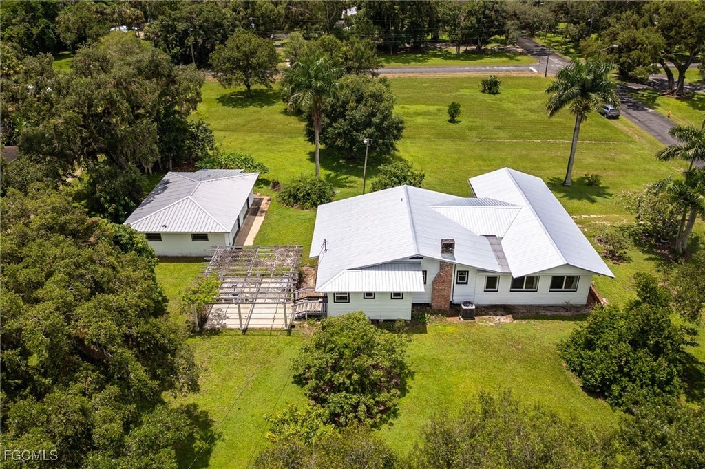 271 N Riverview St, Labelle