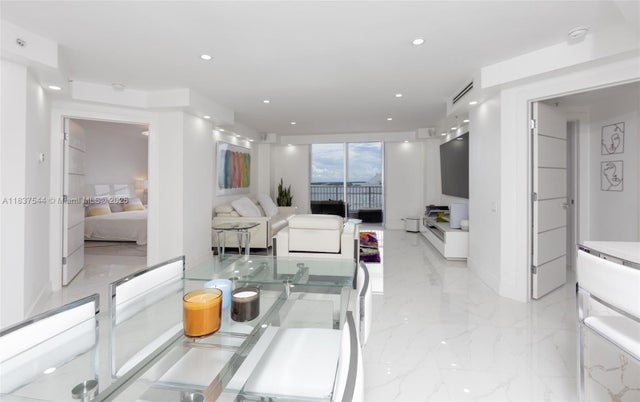 4 of 24 - 701 Brickell Key Blvd 2011, Miami, FL