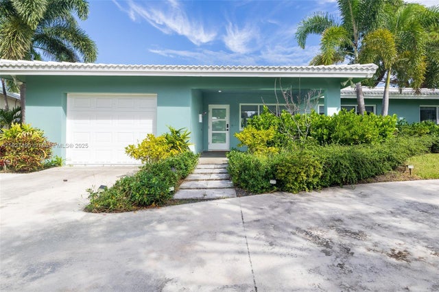 3 of 23 - 121 Se 7th St, Pompano Beach, FL
