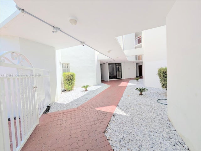 3 of 26 - 1075 93rd St 401, Bay Harbor Islands, FL