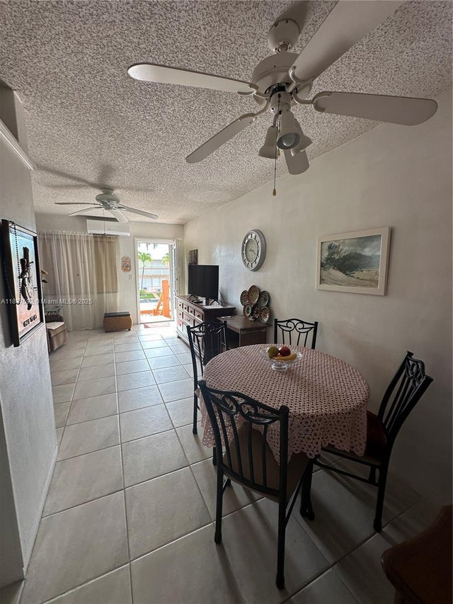 2 of 19 - 920 Sw 11th Ave 12a, Hallandale Beach, FL