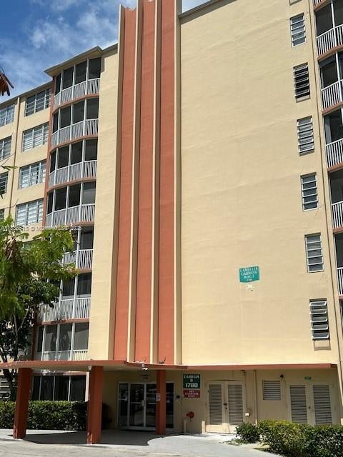 2 of 25 - 1780 Ne 191st St 809-2, Miami, FL