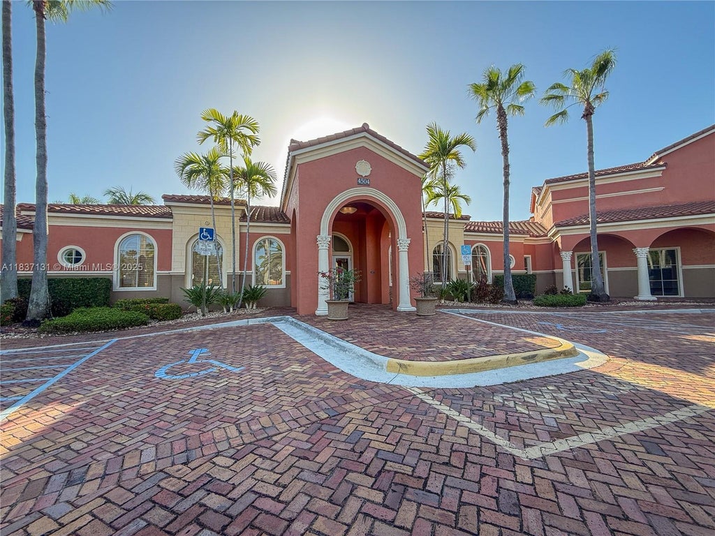 4704 Sw 160th Ave 216, Miramar