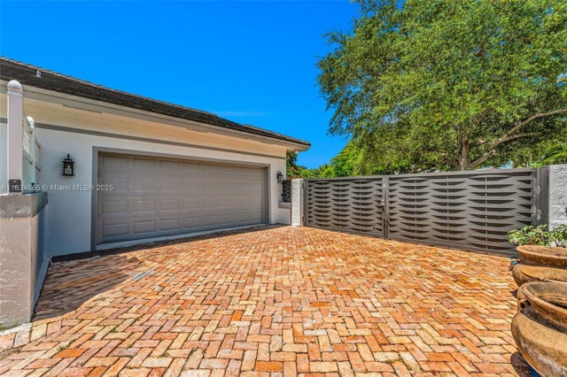 4 of 36 - 17940 Sw 83rd Ave, Palmetto Bay, FL