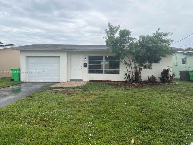1 of 22 - 6837 Nw 28th St, Sunrise, FL
