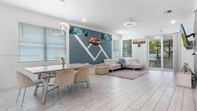 3 of 28 - 4518 Catalina Way, Green Acres, FL