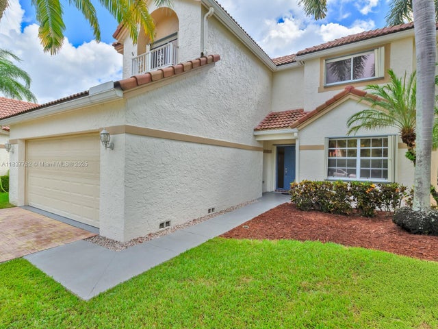 4 of 52 - 2957 Oak Park Cir, Davie, FL