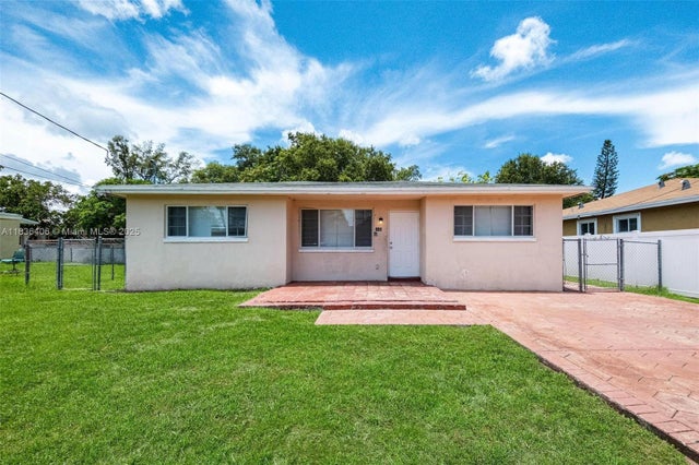 1 of 39 - 312 Sw 2nd Ter, Hallandale Beach, FL