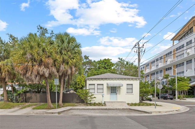 1 of 15 - 3452 Margaret St, Miami, FL