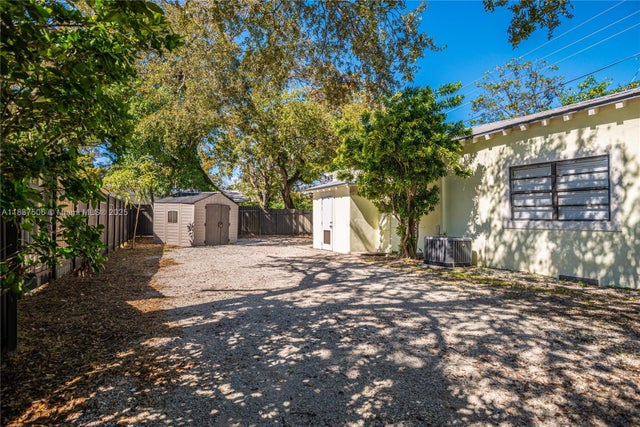 5 of 15 - 3452 Margaret St, Miami, FL