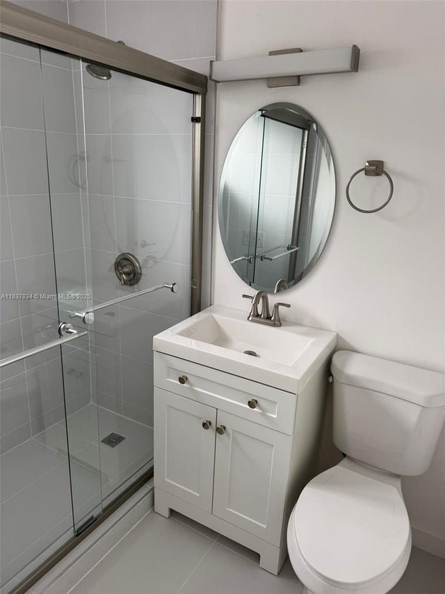 5 of 10 - 320 85th St 24, Miami Beach, FL