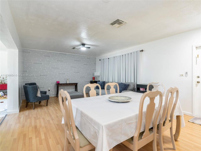 5 of 22 - 6530 Tyler St, Hollywood, FL