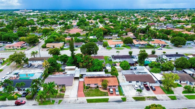 4 of 35 - 3310 Sw 106th Ave, Miami, FL