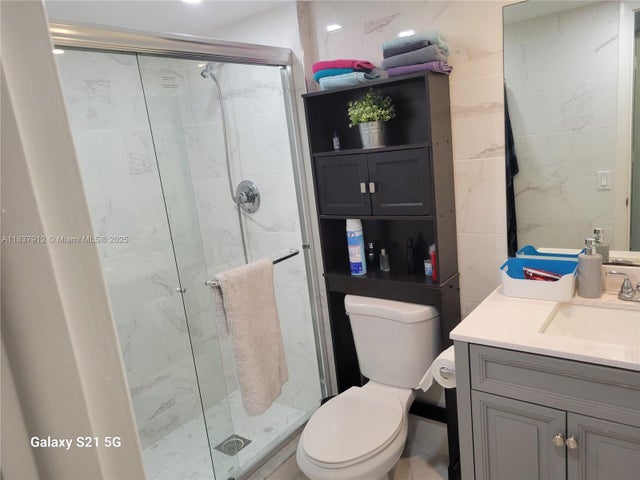 5 of 26 - 1849 S Ocean Dr 1407, Hallandale Beach, FL