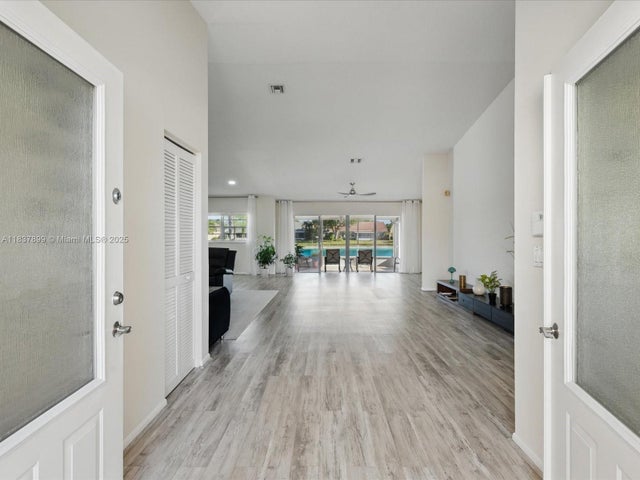 5 of 55 - 4024 Summer Chase Ct, Lake Worth, FL