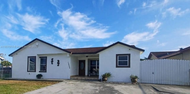 1 of 30 - 12554 Sw 211th Ter, Miami, FL