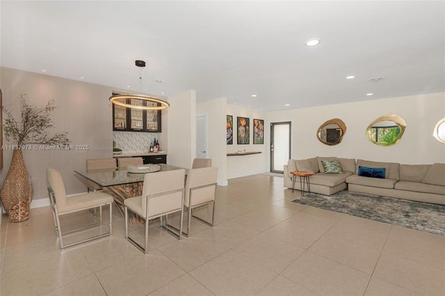 5 of 34 - 9865 Sw 16th St, Miami, FL
