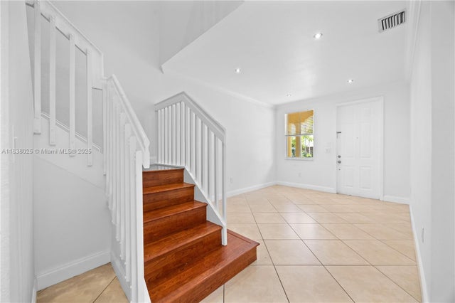 1 of 60 - 15057 Sw 9th Ter, Miami, FL