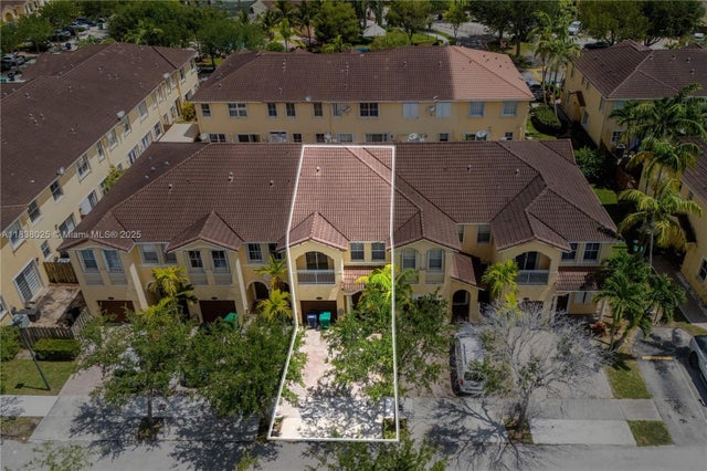 5 of 60 - 15057 Sw 9th Ter, Miami, FL