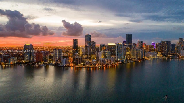 2 of 35 - 1435 Brickell Ave 3106, Miami, FL