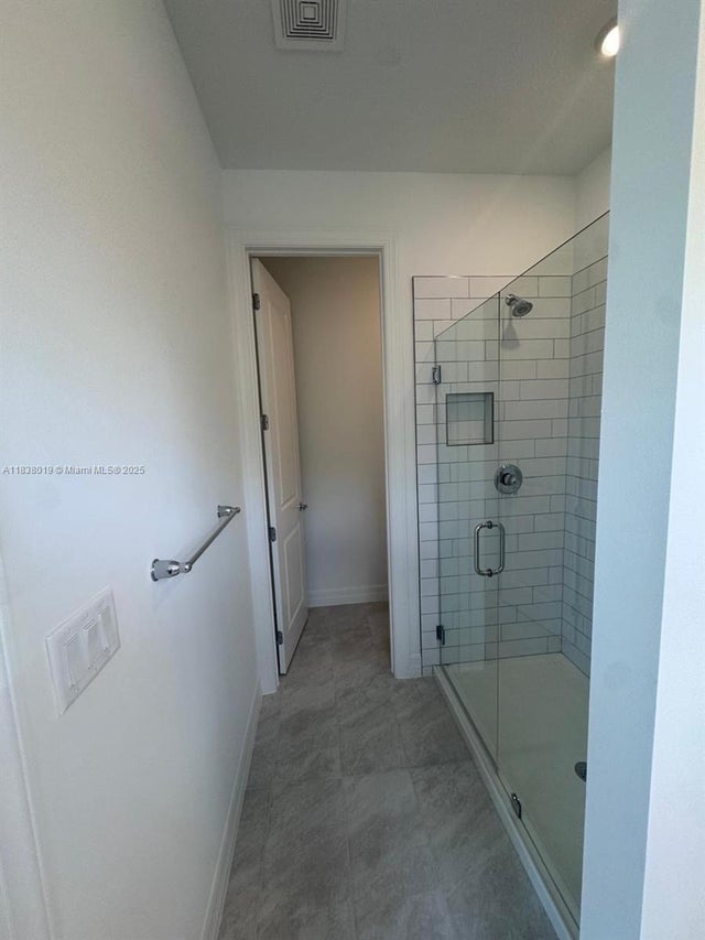 4 of 32 - 750 Nw 82nd Ter, Plantation, FL