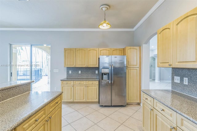 5 of 38 - 16063 Sw 63rd Ter, Miami, FL