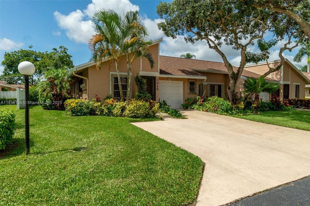 3 of 24 - 8318 Springtree Rd, Boca Raton, FL