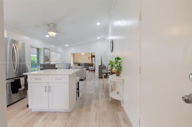 4 of 24 - 8318 Springtree Rd, Boca Raton, FL