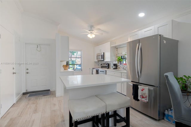 5 of 24 - 8318 Springtree Rd, Boca Raton, FL
