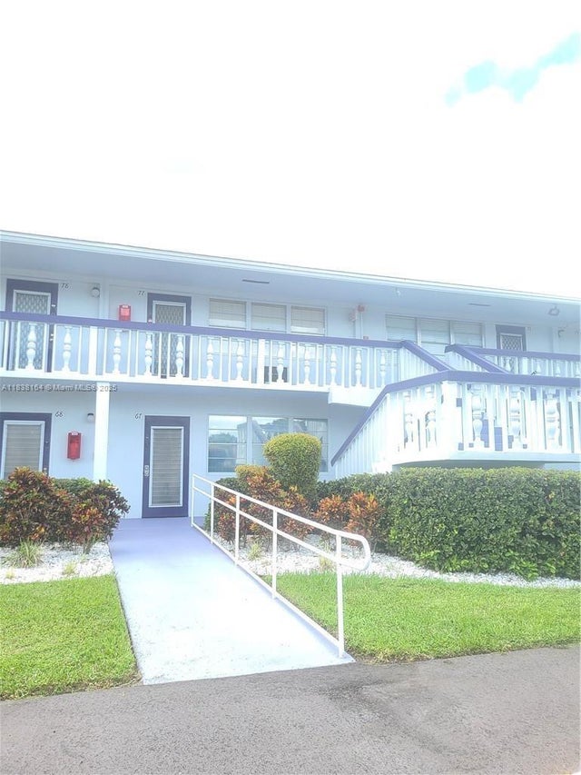 2 of 10 - 82 Oakridge G 82, Deerfield Beach, FL