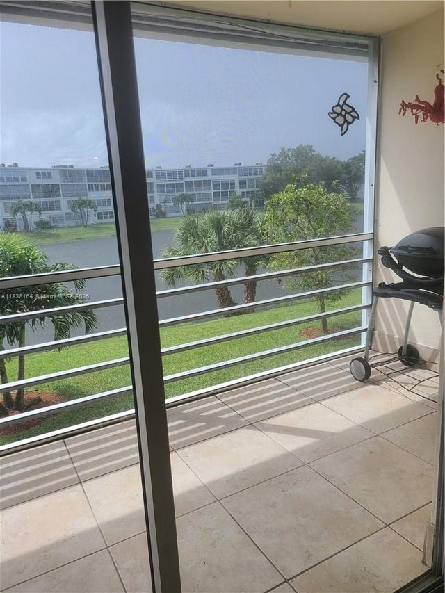 5 of 10 - 82 Oakridge G 82, Deerfield Beach, FL