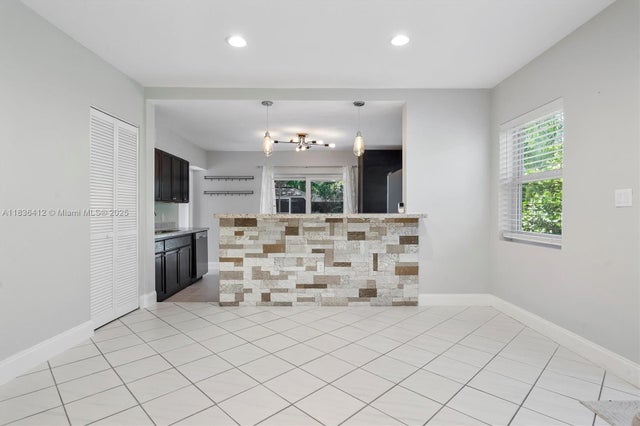 5 of 39 - 11100 Ne 12th Ave, Miami, FL