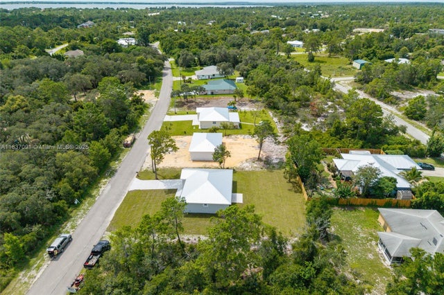 4 of 47 - 323 Garfield Ave Ne, Lake Placid, FL