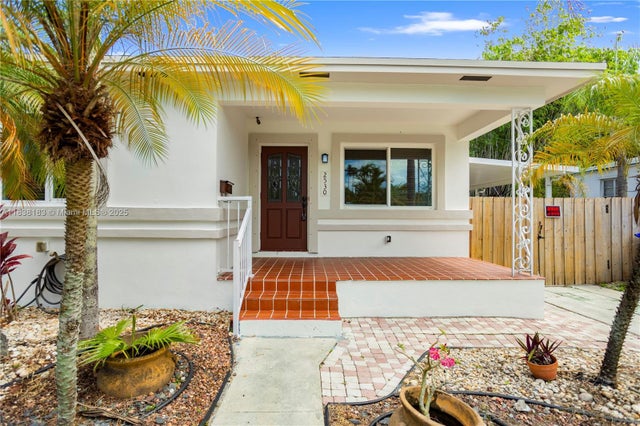 1 of 65 - 2530 Fillmore St, Hollywood, FL