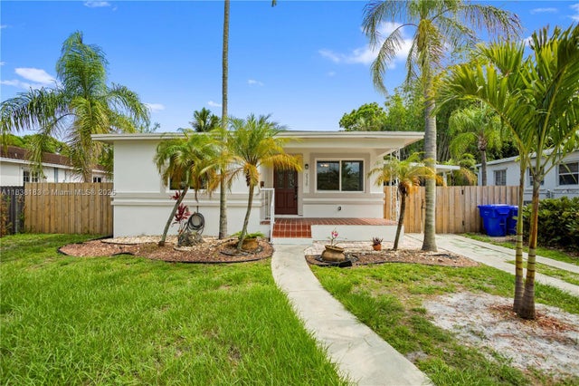 2 of 65 - 2530 Fillmore St, Hollywood, FL